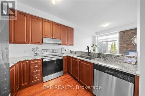 628 Pepperville Crescent Ottawa ON K2M 0E8