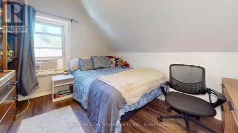 1427 5th \"A\" Avenue West Owen Sound ON N4K 5E5