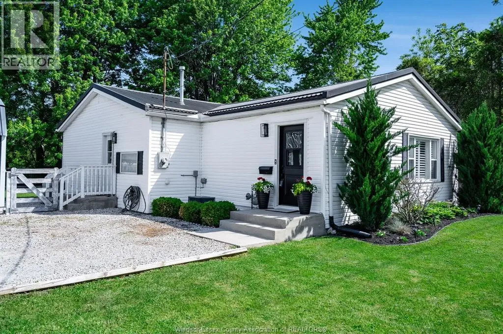 578 County Road 20 Kingsville ON N9Y 2E6