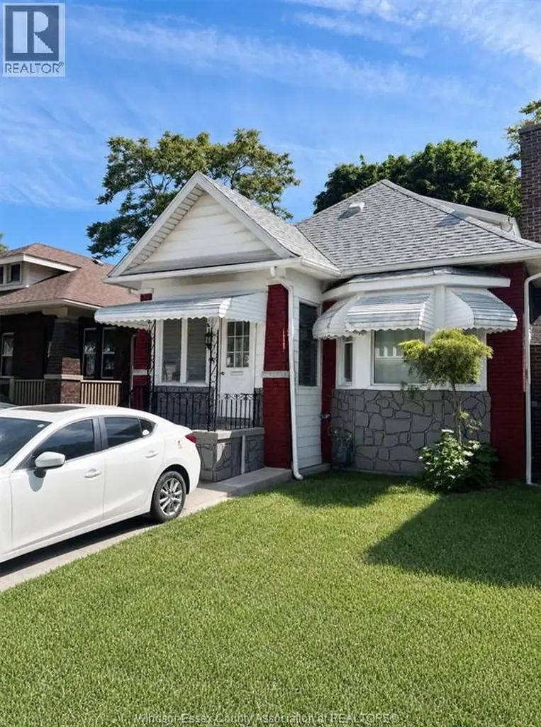 494 Rankin Windsor ON N9B 2R7