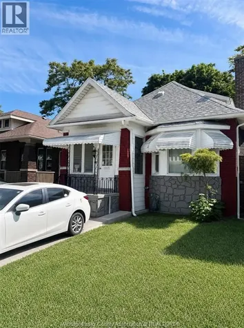 494 Rankin Windsor ON N9B 2R7