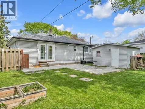 1583 Ferndale Avenue Windsor ON N8T 2K3