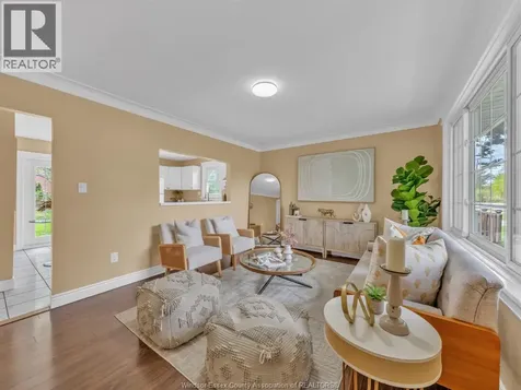 1583 Ferndale Avenue Windsor ON N8T 2K3