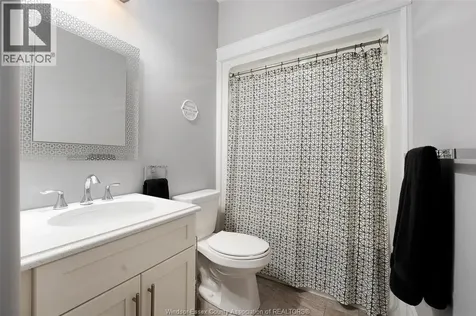 1808 Cypress Windsor ON N8P 0E3