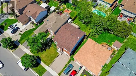 146 Bankside Drive Kitchener ON N2N 3E4