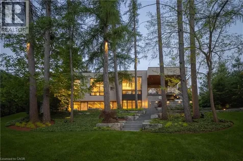 865 Glenwood Avenue Burlington ON L7T 2J8