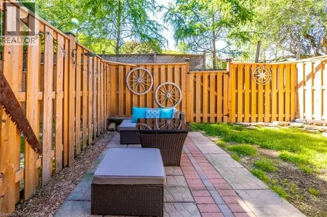 23 Watsons Lane Dundas ON L9H 5G9