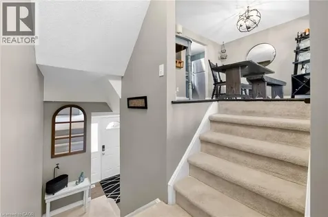 23 Watsons Lane Dundas ON L9H 5G9