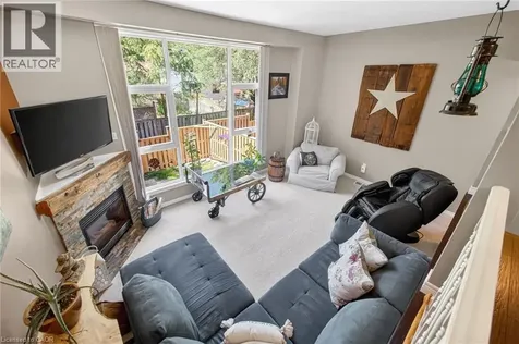 23 Watsons Lane Dundas ON L9H 5G9