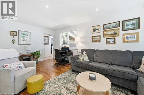563 Elwood Road Burlington ON L7N 3C6