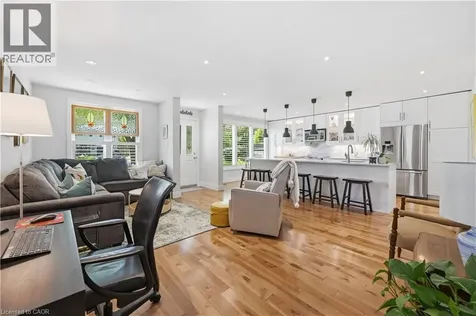 563 Elwood Road Burlington ON L7N 3C6