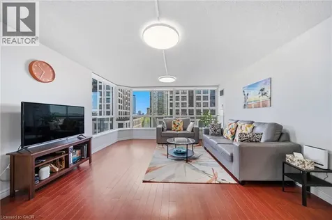 55 Elm Drive West Mississauga ON L5B 3Z3