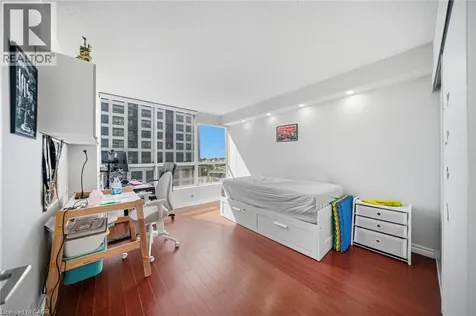 55 Elm Drive West Mississauga ON L5B 3Z3