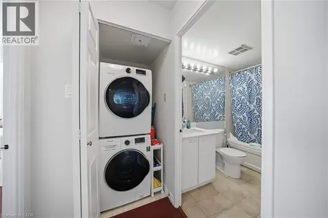55 Elm Drive West Mississauga ON L5B 3Z3