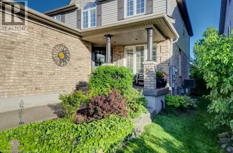 7 Housler Lane Cambridge ON N3C 4H7
