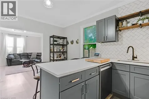 35 Shade Street Cambridge ON N1R 4J6