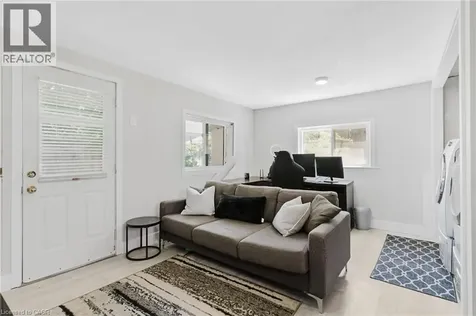 35 Shade Street Cambridge ON N1R 4J6