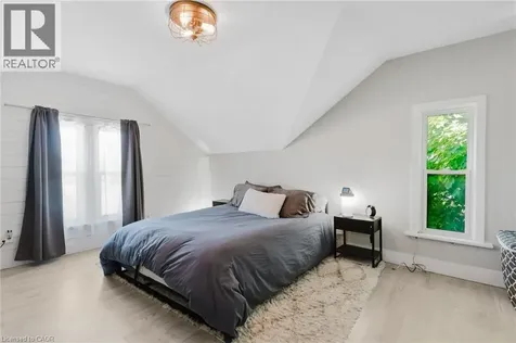 35 Shade Street Cambridge ON N1R 4J6
