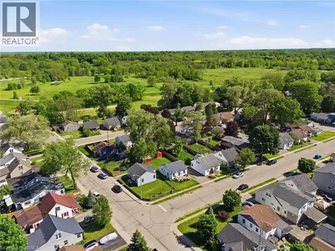 48 Seventh Avenue Brantford ON N3S 1B4