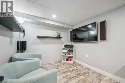 31 Glen Lake Crescent Kitchener ON N2N 1C4