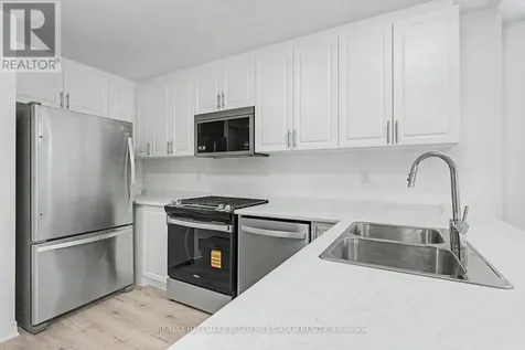 112 West Oak Trail Barrie ON L9J 0L1