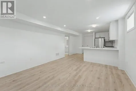 112 West Oak Trail Barrie ON L9J 0L1