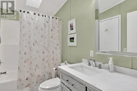 9 Poplar Drive Otonabee-south Monaghan ON K0L 2G0