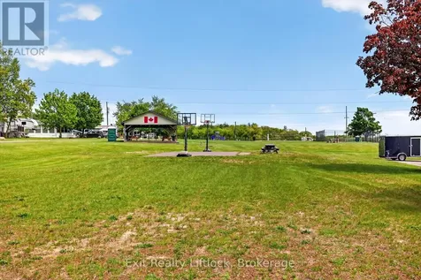 9 Poplar Drive Otonabee-south Monaghan ON K0L 2G0