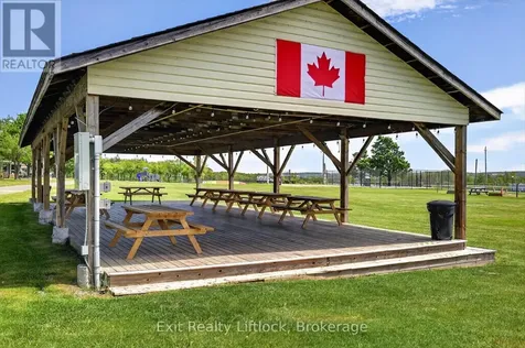 9 Poplar Drive Otonabee-south Monaghan ON K0L 2G0
