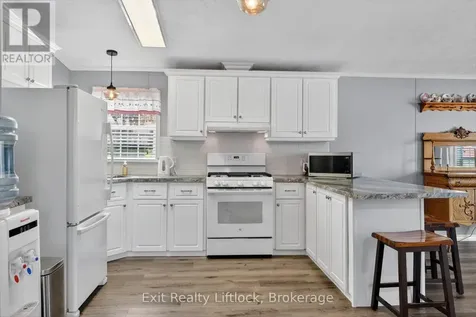 9 Poplar Drive Otonabee-south Monaghan ON K0L 2G0
