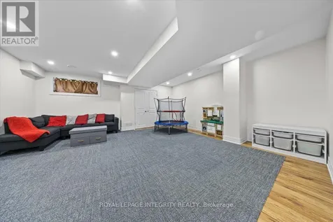 154 Woodhurst Crescent Ottawa ON K2S 0T5