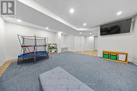 154 Woodhurst Crescent Ottawa ON K2S 0T5