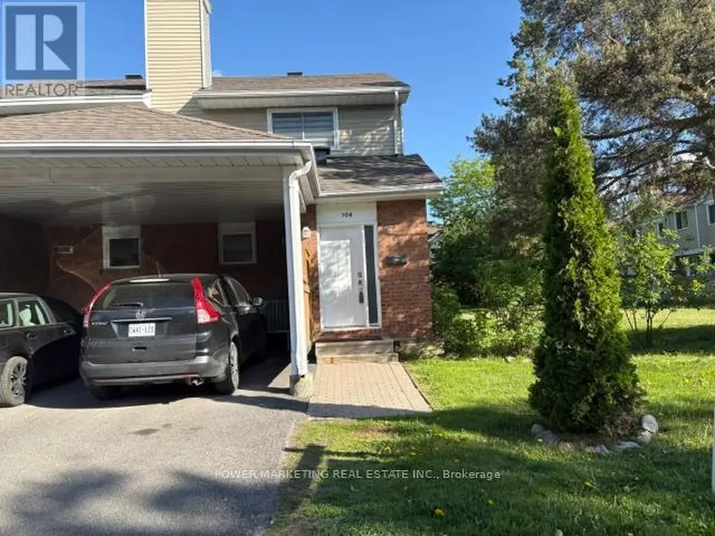 104 Bannerhill Ottawa ON K1V 0T4