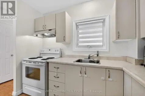 104 Bannerhill Ottawa ON K1V 0T4