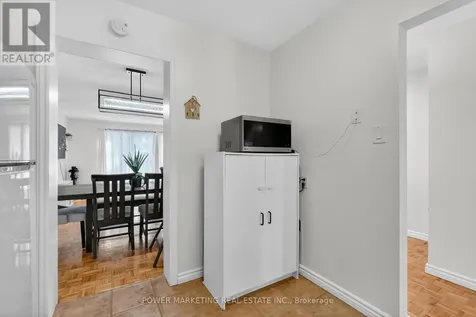 104 Bannerhill Ottawa ON K1V 0T4