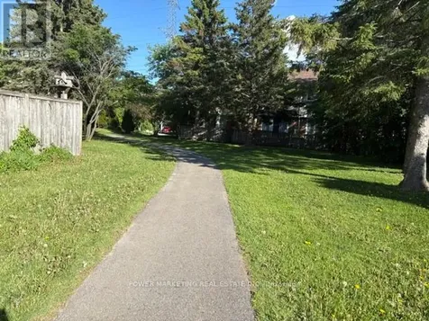 104 Bannerhill Ottawa ON K1V 0T4