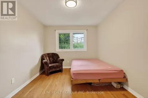 2554 Egan Road Ottawa ON K1V 8N1