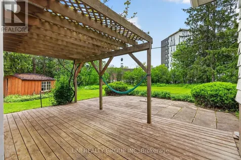 2554 Egan Road Ottawa ON K1V 8N1