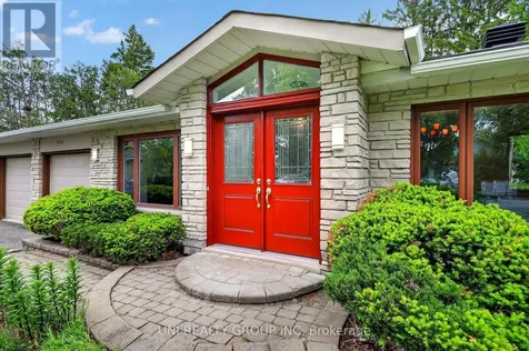 2554 Egan Road Ottawa ON K1V 8N1