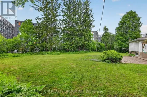 2554 Egan Road Ottawa ON K1V 8N1