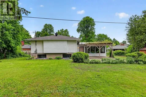2554 Egan Road Ottawa ON K1V 8N1