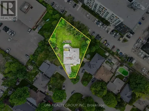 2554 Egan Road Ottawa ON K1V 8N1