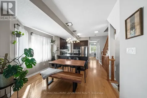 49 Jardin Private Ottawa ON K1K 2V8