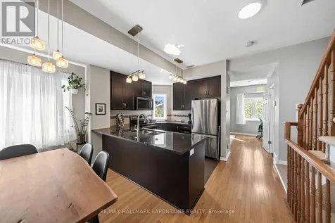 49 Jardin Private Ottawa ON K1K 2V8