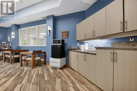 3099 Carling Avenue Ottawa ON K2H 5A6