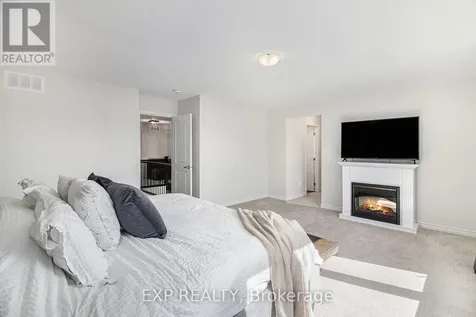 107 Rallidale Street Ottawa ON K1X 0G7