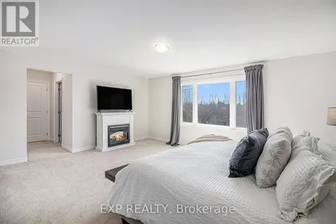 107 Rallidale Street Ottawa ON K1X 0G7