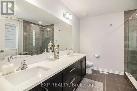 107 Rallidale Street Ottawa ON K1X 0G7