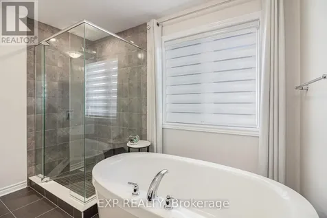107 Rallidale Street Ottawa ON K1X 0G7