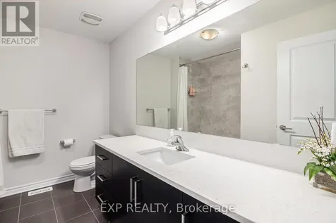 107 Rallidale Street Ottawa ON K1X 0G7